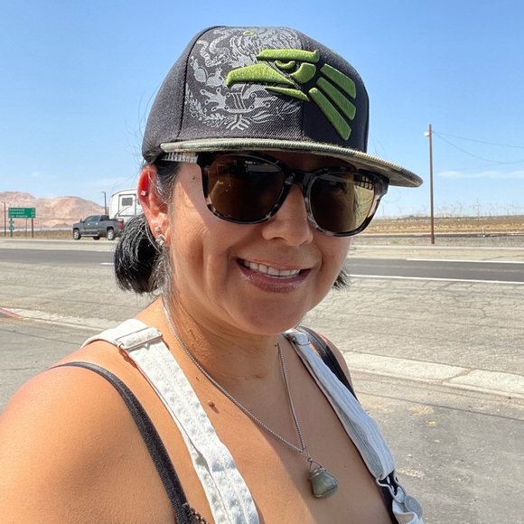 Meet your Posher, Alma - Picture 1 of 1